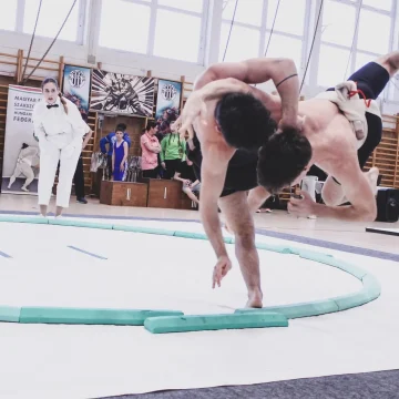 Haraszti Kupa: bajnokokat avattak és formát mértek a szumósok