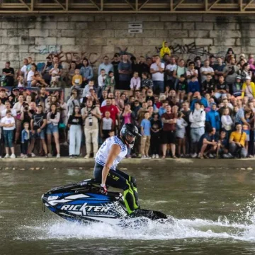 Új pályákon, nemzetközi mezőnnyel robban be a magyar jet-ski bajnokság Új pályákon, nemzetközi mezőnnyel robban be a magyar jet-ski bajnokság