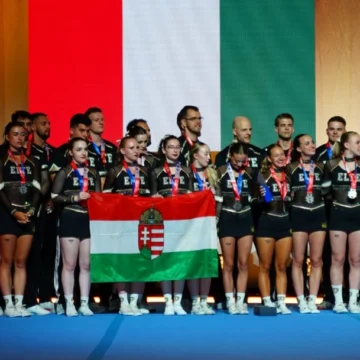 Ezüstéremmel és négy top 8-as helyezéssel zárták a cheerleading Eb-t a magyarok Ezüstéremmel és négy top 8-as helyezéssel zárták a cheerleading Eb-t a magyarok