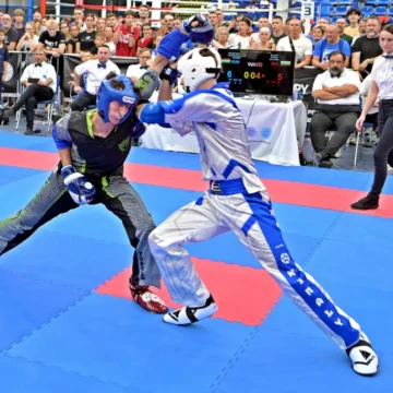 Pointfightingos csapatarannyal kezdődött a budapesti kick-box világkupa Pointfightingos csapatarannyal kezdődött a budapesti kick-box világkupa
