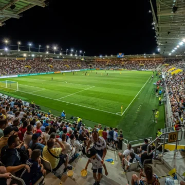 Teltházas futballünnepre készül Kassa – jön a Slovan Teltházas futballünnepre készül Kassa – jön a Slovan
